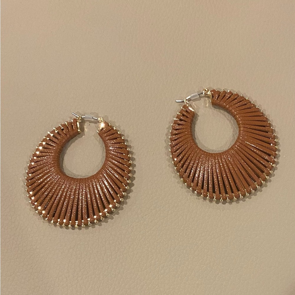 Brown Hoop Fan-Detail Earrings - Unbranded